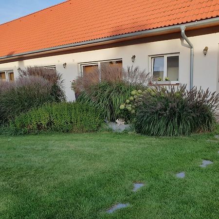 Ubytování za kapličkou Trebon Exterior foto