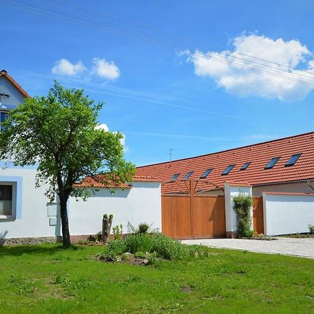 Ubytování za kapličkou Trebon Exterior foto