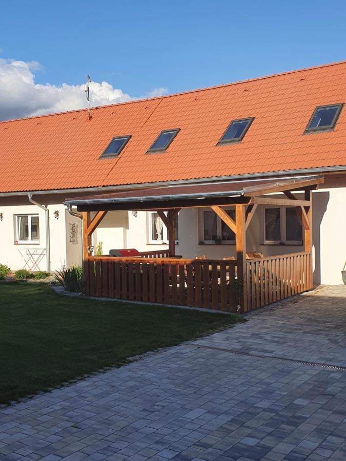 Ubytování za kapličkou Trebon Exterior foto
