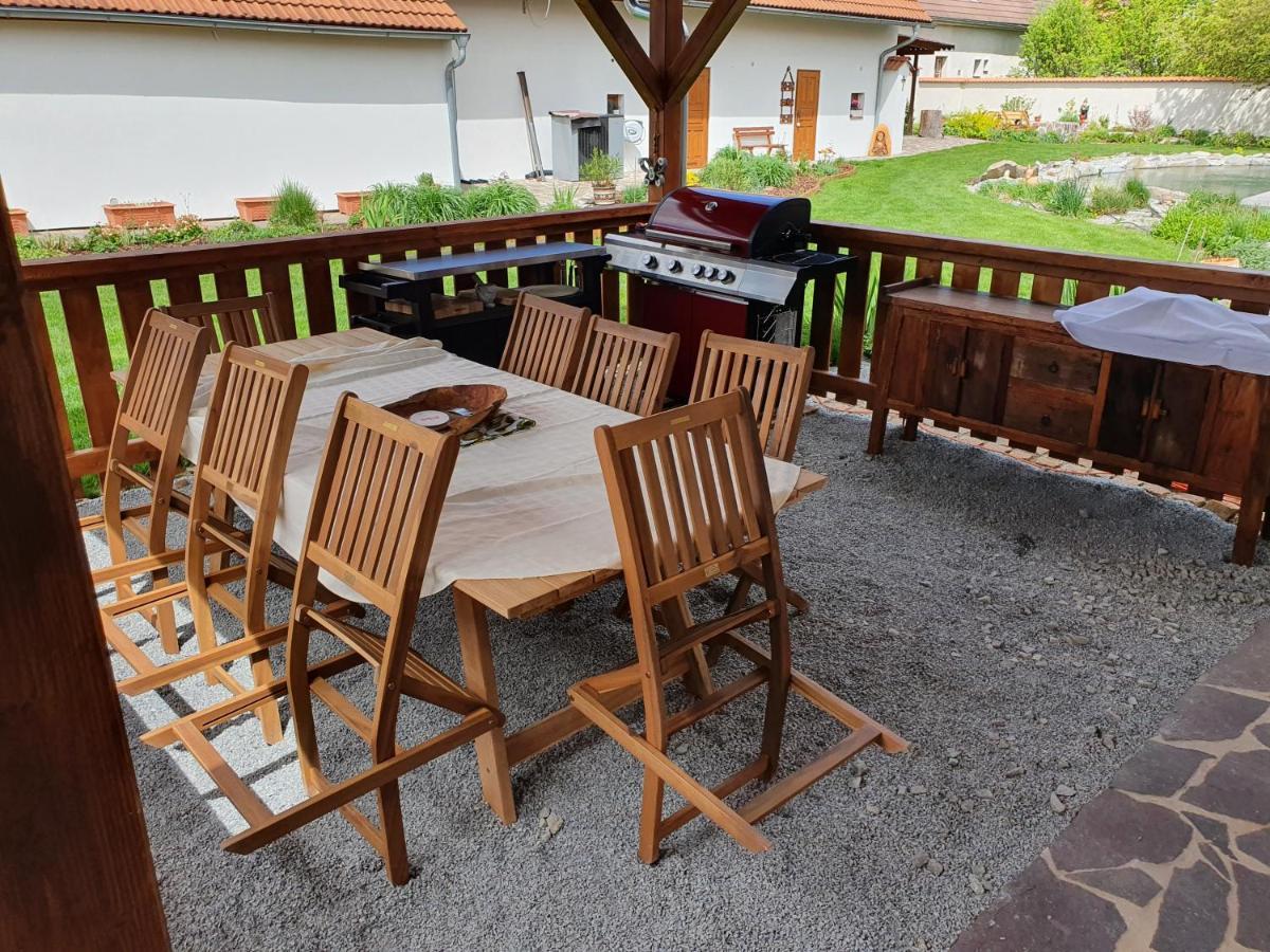 Ubytování za kapličkou Trebon Exterior foto