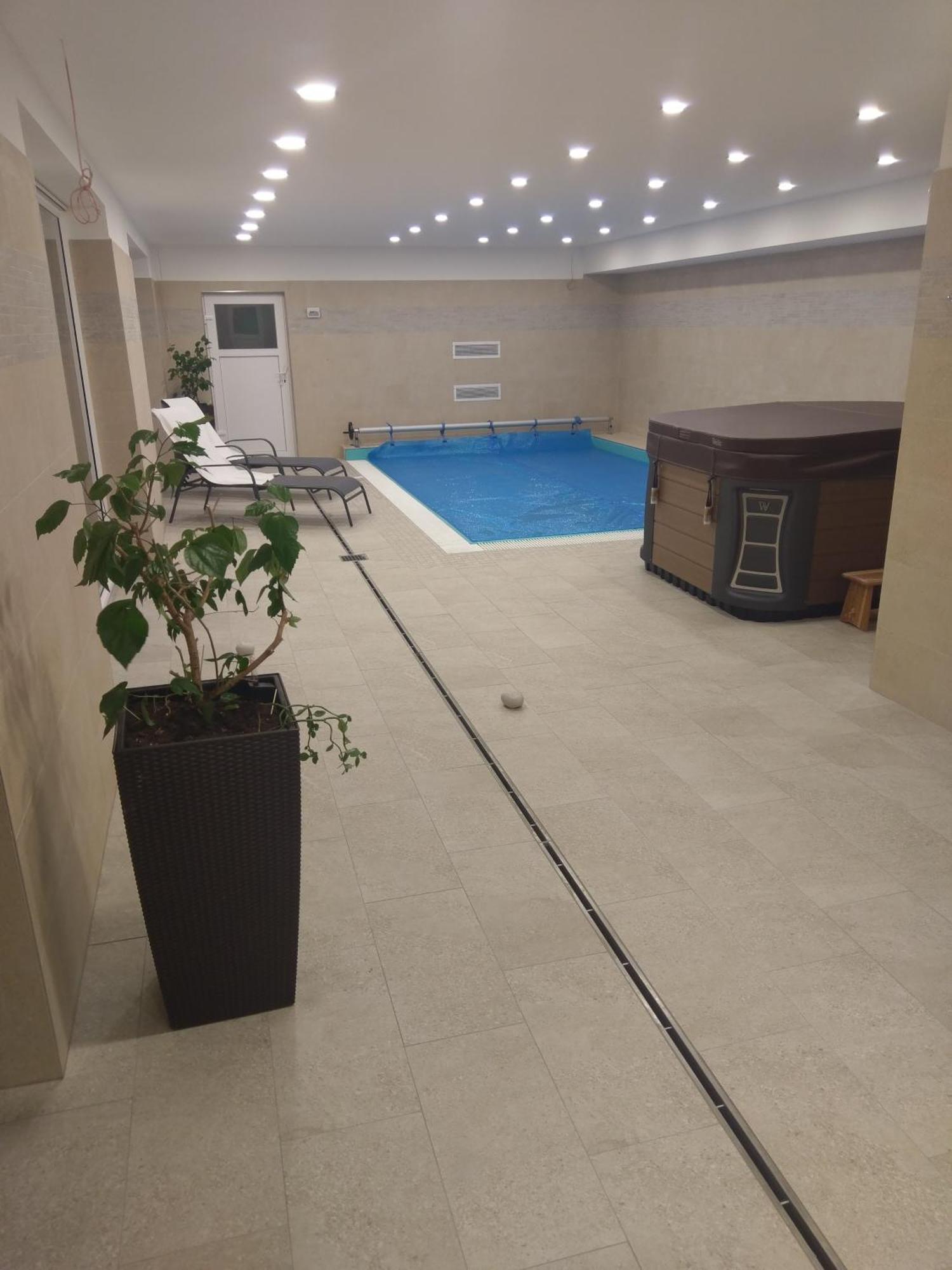 Ubytování za kapličkou Trebon Exterior foto