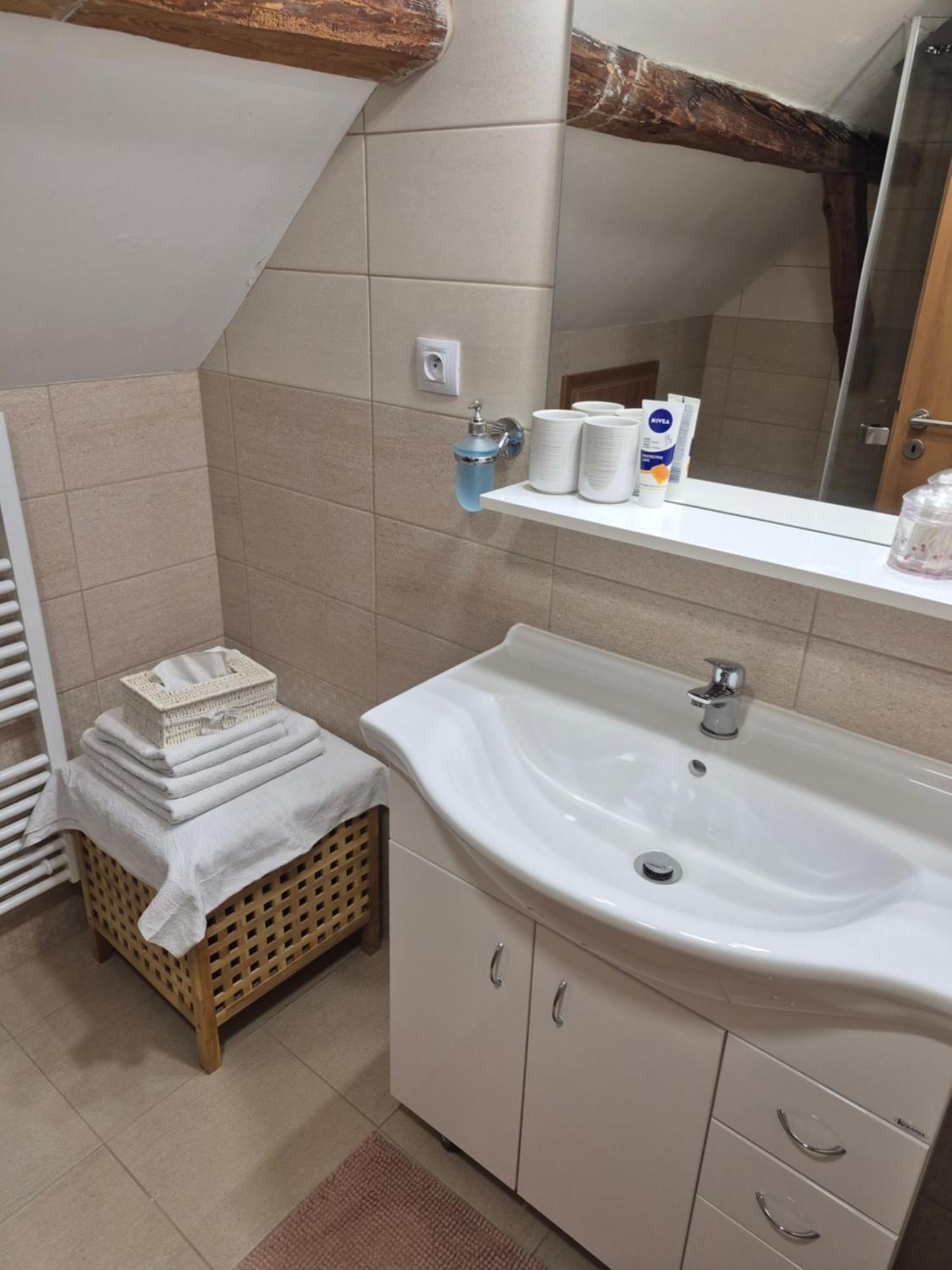 Ubytování za kapličkou Trebon Exterior foto